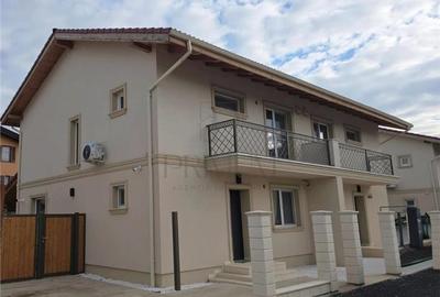 Duplex cu 5 camere în Moșnița Nouă