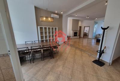 Apartament cu 4 camere semidecomandat, mobilat în P-ța Dorobanți
