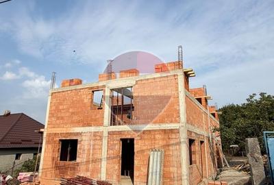 Duplex cu 5 camere în Iris