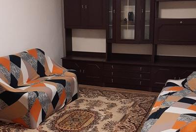 Apartament cu 2 camere decomandat, mobilat în Progresul
