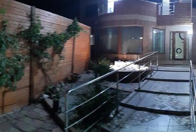 Vila 7 camere zona Capitol. Ideal locuit/Birouri - 2