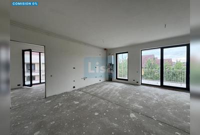 Apartament cu 3 camere semidecomandat în Central