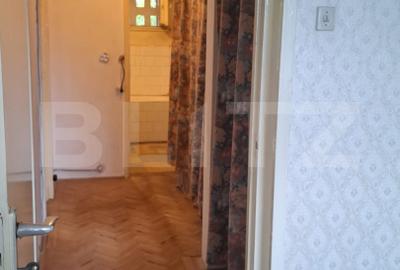 Apartament cu 3 camere semidecomandat în Astra