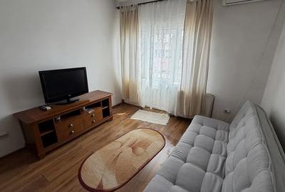 Apartament cu 2 camere semidecomandat, mobilat în Decebal