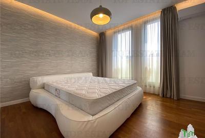Casă individuală cu 5 camere în Pipera