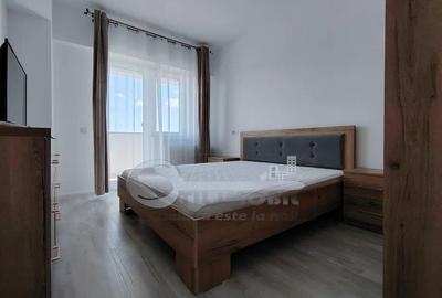 Apartament cu 2 camere decomandat, mobilat în Nicolina
