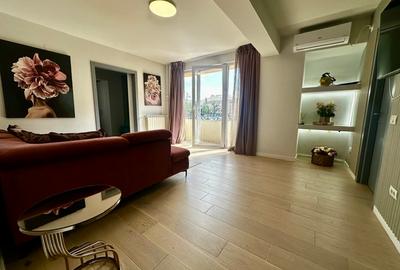 Apartament cu 3 camere semidecomandat în Cișmigiu
