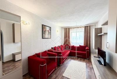 Apartament cu 4 camere decomandat în Central