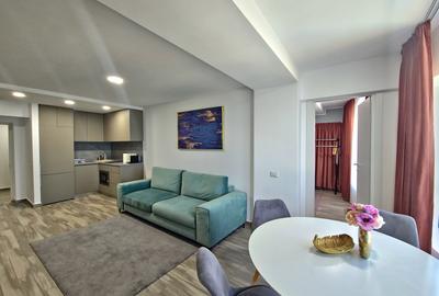 Apartament cu 3 camere semidecomandat în Olimp