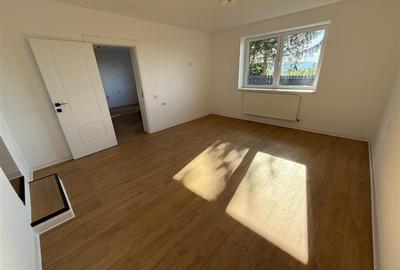 Apartament la casa cu curte si garaj la 5 minute de Centru Brasov - 3