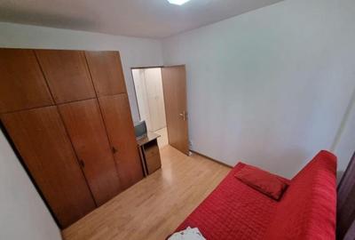 Apartament 3 camere in zona Dristor proximitate metrou etaj 2 - 4