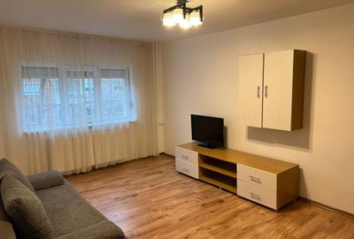 Apartament spatios langa City Shopping - 2