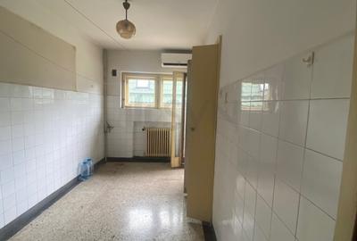 REA1029067 Apartament 3 camere in cladire cu 6 apartamente - 11