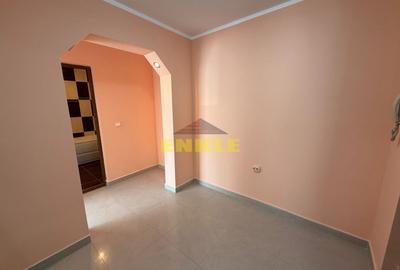 De vânzare apartament 2 camere decomandat – zona Liceului Sportiv - 4