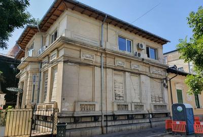 UNIRII,MANTULEASA,SECTOR 2,  VILA   SUPERBA  ,IDEAL FIRMA/CLINICA,1100000EURO - 1