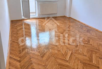Apartament cu 3 camere decomandat în Țiglina 1