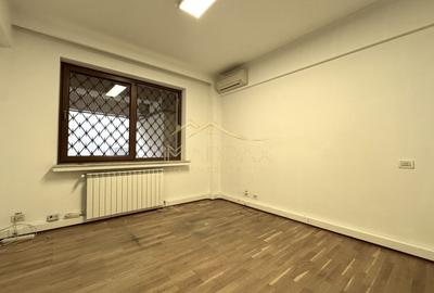 Vila centrala cu 13 camere *460mpu* + garaj // Dorobanți - 38
