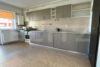 Apartament cu 2 camere decomandat, mobilat în Sânpetru