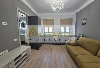 Apartament cu 2 camere decomandat în Universitate