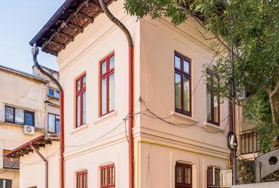 2 camere într-o casă monument istoric, strada  Maria Hagi Moscu, parter - 4