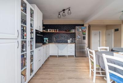 Apartament 3 camere de vanzare Bună Ziua str. Costache Negri Parcare - 4