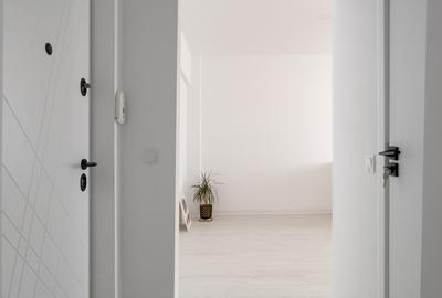 Titan Metrou - Garsoniera renovata, bloc mixt - 8