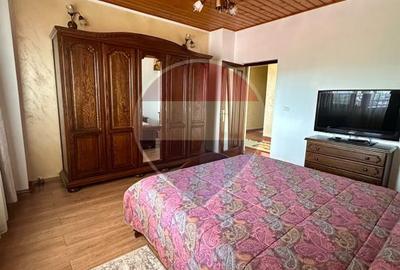 Casă / Vilă cu 8 camere de vânzare în Suceava - 33