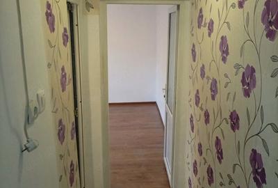 Apartament 3 camere zona NEPTUN - 2
