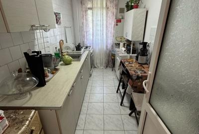 Etaj 1 ap 2 camere decomandat 54mp renovat bloc 1985 zona selgros cug - 2