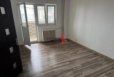 Apartament cu 2 camere decomandat în Dristor
