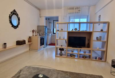 Apartament cu 2 camere semidecomandat în Calea Călărașilor