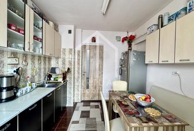 Apartament cu 2 camere decomandat în Mihai Viteazul