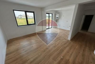 Apartament cu 2 camere decomandat în Cârcea