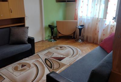 Inchiriez ap. cu 2 cam.in zona 7 NOI. - 5