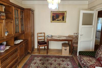 Apartament 2 camere, etaj 1, zonă gara Focsani. - 2