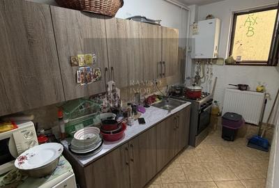 Apartament cu 2 camere decomandat, mobilat în Sălaj