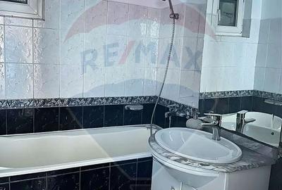 Apartament cu 4 camere de vânzare în zona Central - 12