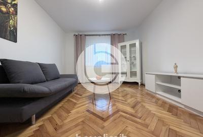 Apartament cu 3 camere decomandat, mobilat în Central