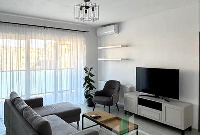 Apartament cu 3 camere semidecomandat, mobilat în Dâmbul Rotund