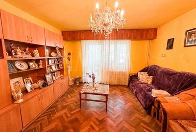 Apartament cu 3 camere decomandat în Grigorescu