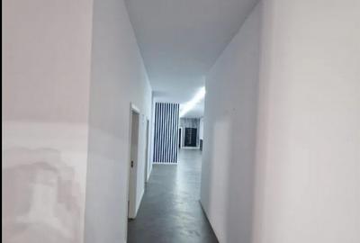 Delfinariu - bd. Mamaia, spatiu comercial , 325 mp. - 15