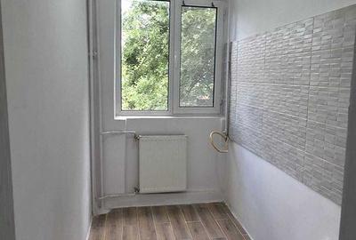Renovat Etaj Intermediar zona Sagului - 2