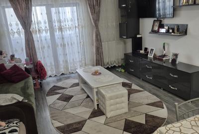 Apartament cu 2 camere decomandat, mobilat în Exterior Est