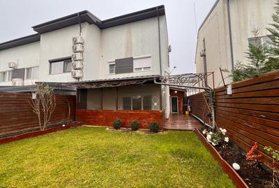 Casă individuală cu 5 camere în Pipera