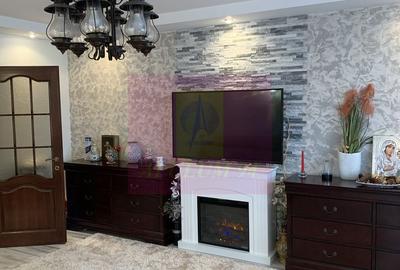Apartament cu 3 camere decomandat în Nerva Traian
