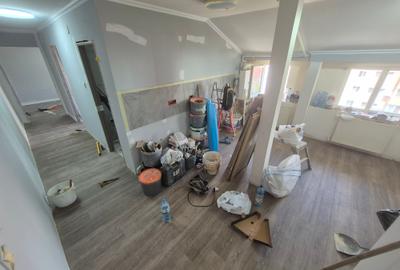 2 Cam--Sagului-5 Min de Centru--Renovat-Centrala-Balcon- 52MP-72.000 Euro !Neg - 4