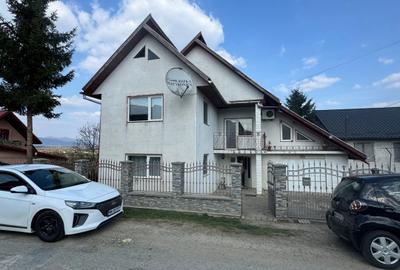 Casă individuală cu 3 camere în Coltău