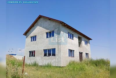 Casă individuală cu 4 camere în Șendreni