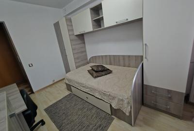 Tineretului Vacaresti- bloc reabilitat- doua grupri sanitare - 6