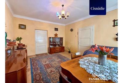 Casă cu grădină proprie, garaj, pivniță și teren în centrul Cisnădiei - 9